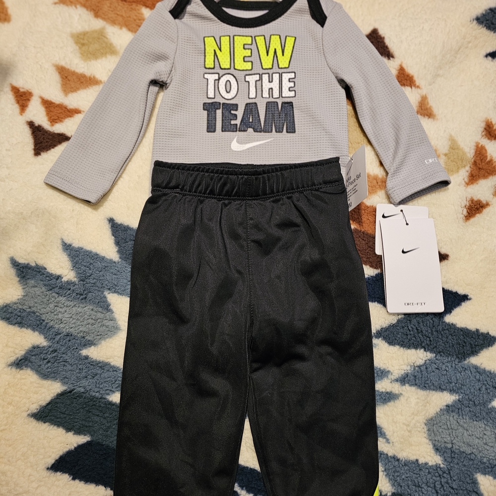 Nike Kids Black Pants And Long Sleve Onsie Set
